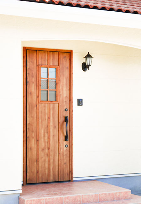 自然素材住宅のドア